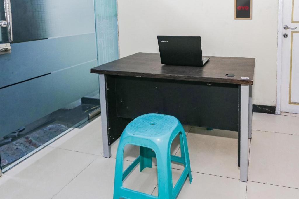 Spot On 94166 Kost Bunda Syariah Hotel Bekasi Buitenkant foto