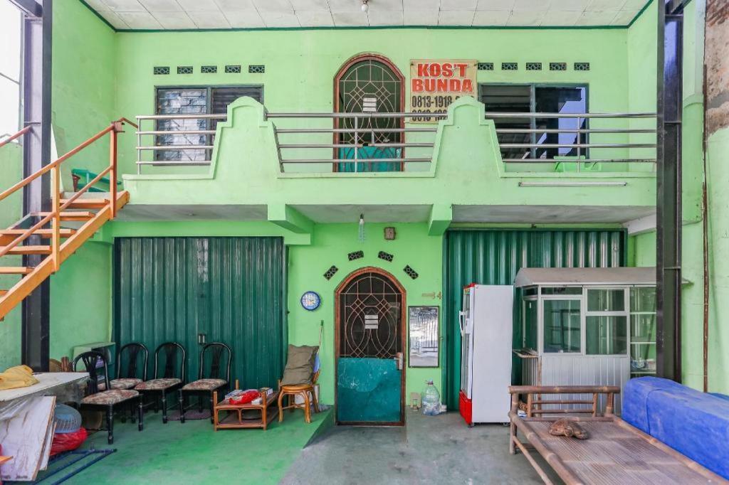 Spot On 94166 Kost Bunda Syariah Hotel Bekasi Buitenkant foto